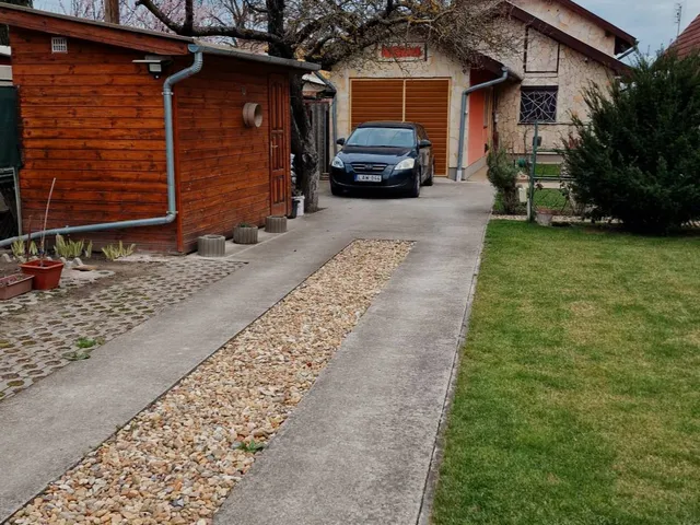 Eladó ház Szigetcsép 83 nm