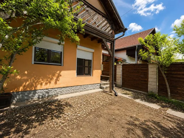 Eladó ház Szigethalom 65 nm