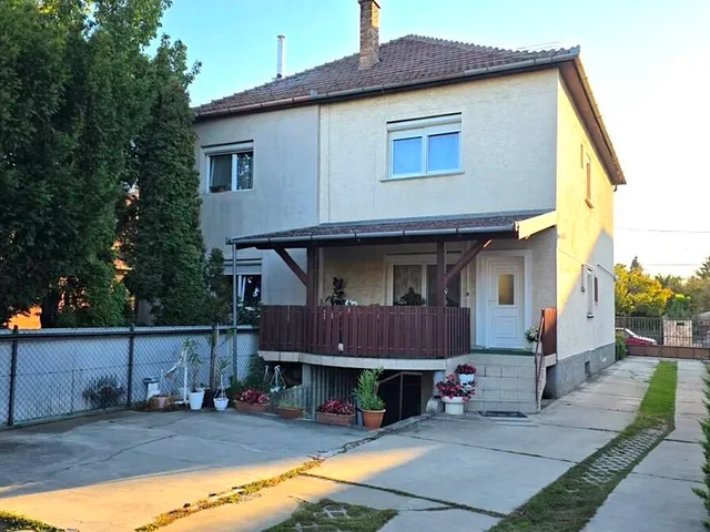 Eladó ház Budapest XVI. kerület 118 nm