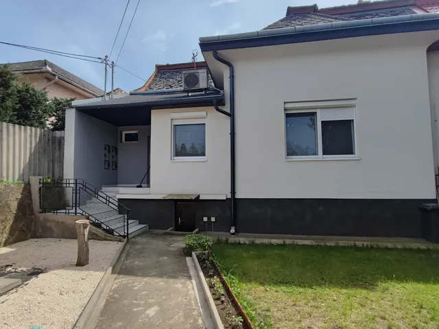 Kiadó ház Gödöllő 53 nm