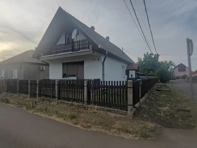 Eladó ház Jászárokszállás 118 nm