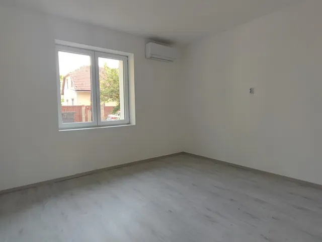 Eladó ház Valkó 63 nm