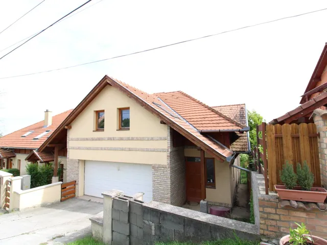Eladó ház Aszód 139 nm