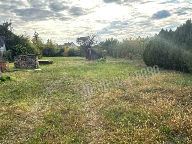 Eladó telek Szada, Dózsa György út 1 nm