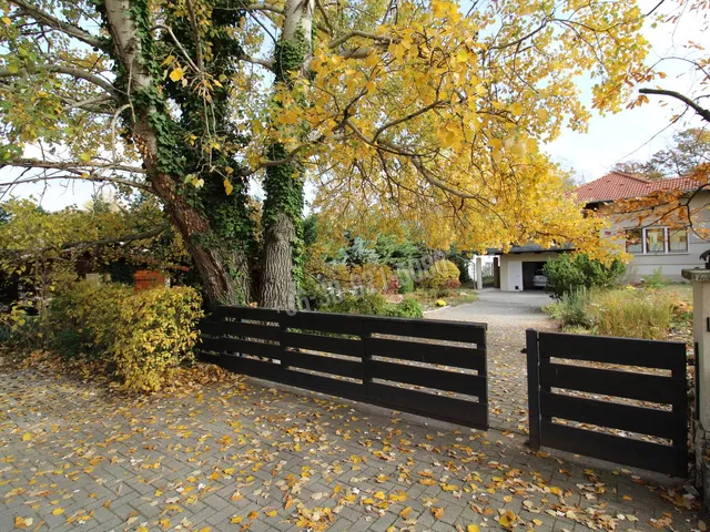 Eladó ház Mogyoród 297 nm