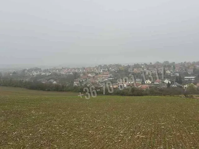 Eladó telek Aszód 715 nm