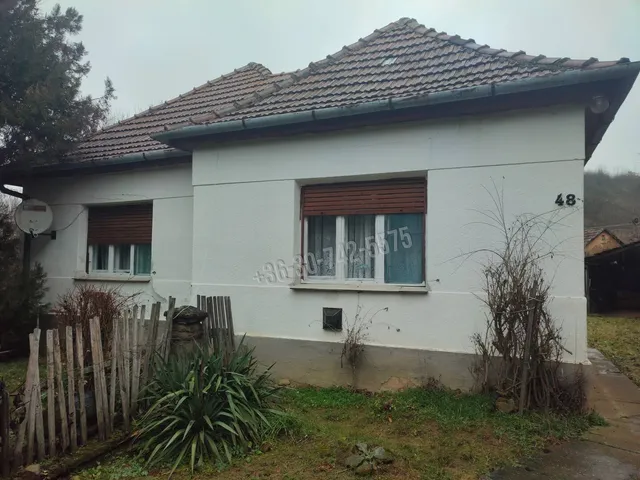 Eladó ház Dorogháza, Táncsics utca 80 nm