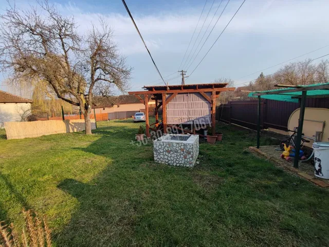 Eladó ház Vécs, Petőfi Sándor utca 78 nm