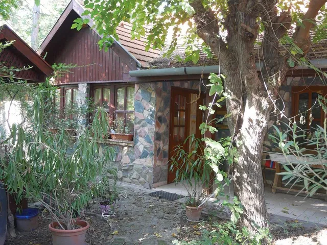 Eladó mezőgazdasági ingatlan Monor 60 nm