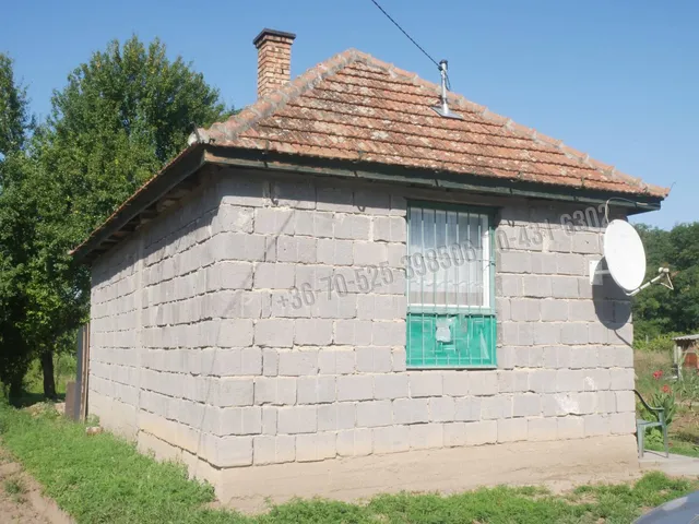Eladó ház Albertirsa, Irsa 40 nm