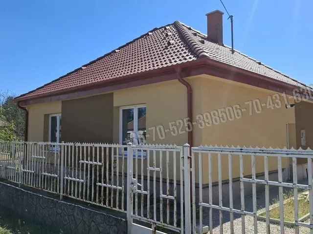Eladó ház Mikebuda 124 nm