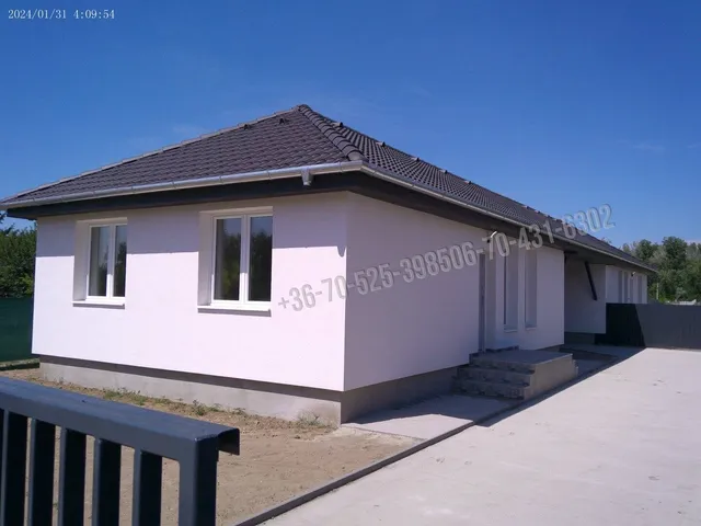 Eladó ház Dánszentmiklós 60 nm