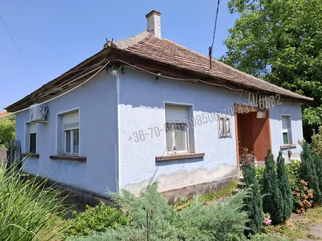 Eladó ház Tápiószele 70 nm