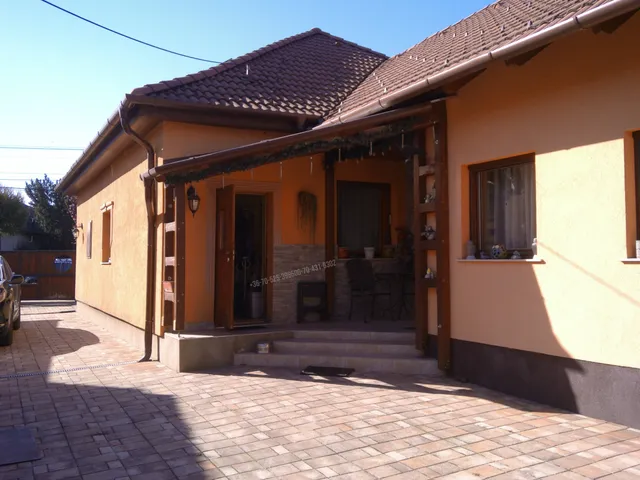 Eladó ház Üllő 155 nm