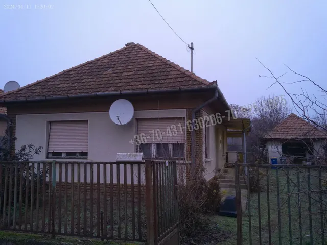 Eladó ház Mikebuda 72 nm