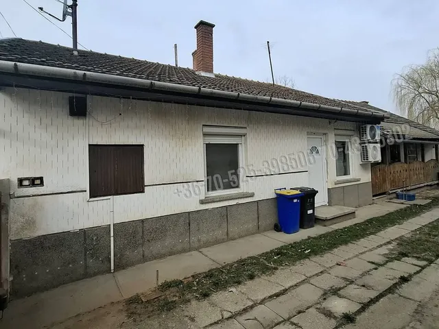 Eladó ház Törtel 80 nm