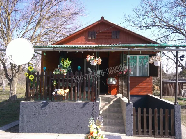 Eladó ház Tápiószentmárton 22 nm