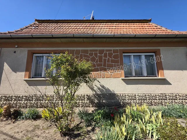 Eladó ház Albertirsa 90 nm