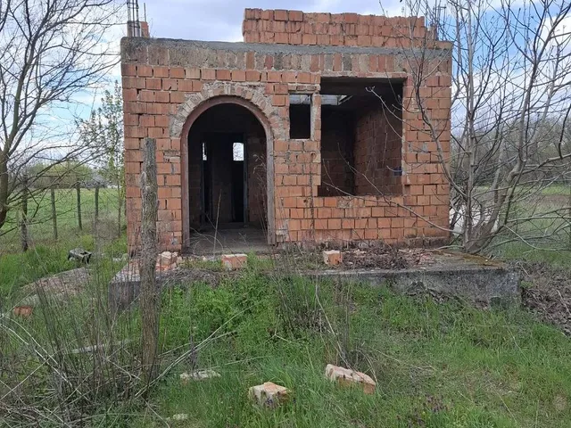 Eladó mezőgazdasági ingatlan Albertirsa 17 nm