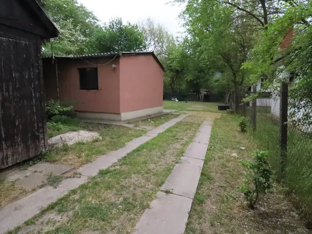 Eladó mezőgazdasági ingatlan Albertirsa 30 nm