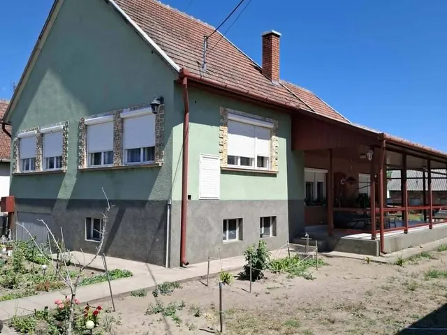 Eladó ház Pilis 90 nm
