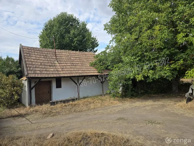 Eladó telek Albertirsa 2076 nm