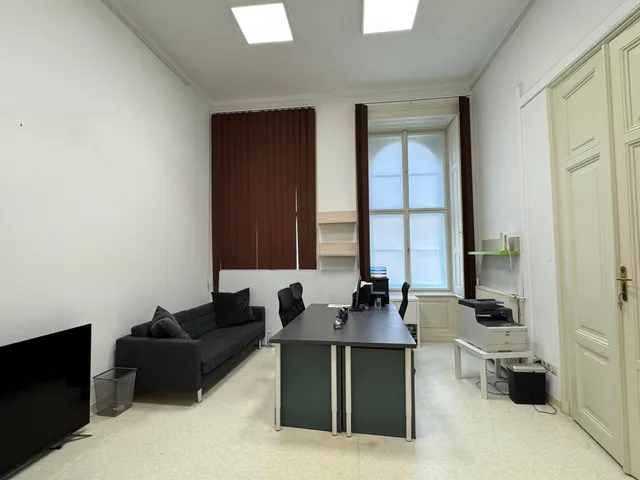 Eladó lakás Budapest V. kerület, Múzeum körút 79 nm