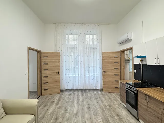 Eladó lakás Budapest IX. kerület, Középső Ferencváros, Vaskapu utca 53 nm