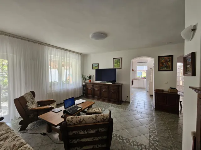 Eladó ház Érd, Városközpont 193 nm