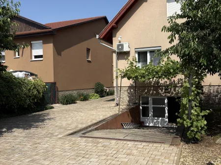 Eladó ház Gyál 210 nm
