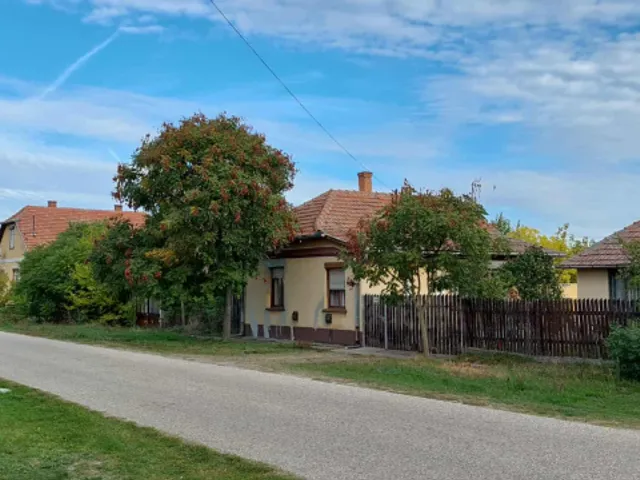 Eladó ház Jászkarajenő 72 nm