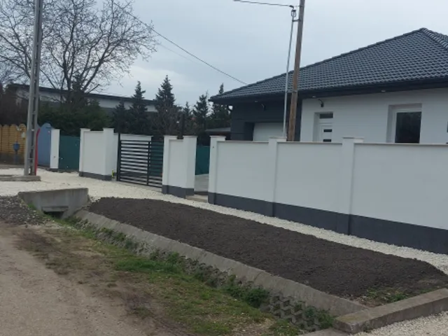 Eladó ház Érd, Fenyves-parkváros 142 nm