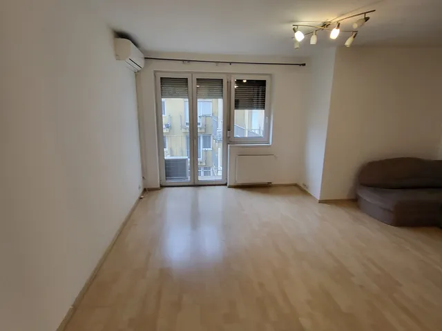 Eladó lakás Budapest IX. kerület, Rehabilitációs terület IX. ker., BALÁZS BÉLA 62 nm