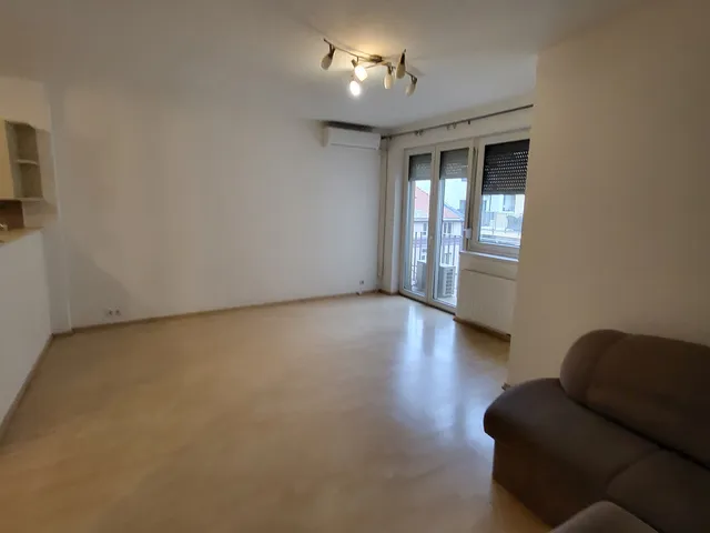 Eladó lakás Budapest IX. kerület, Rehabilitációs terület IX. ker., BALÁZS BÉLA 62 nm