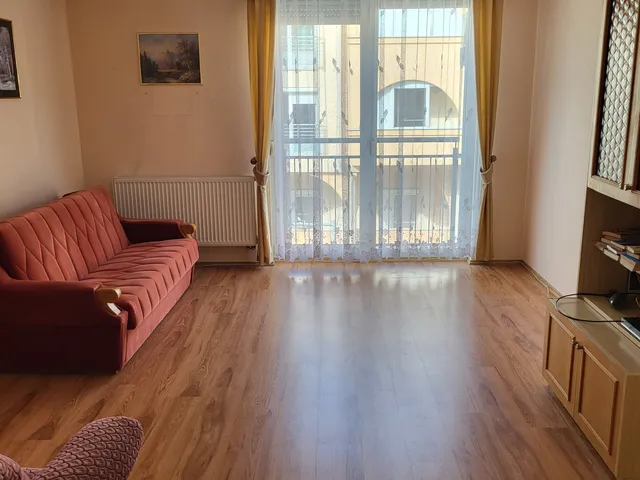 Eladó lakás Szeged, Újszeged, Derkovits Fasor 56 nm