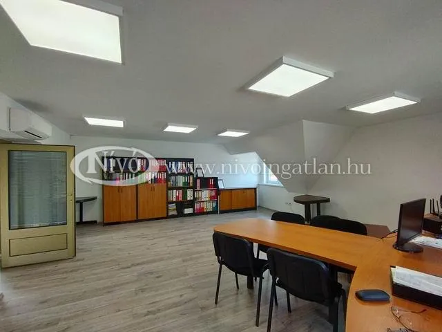 Kiadó kereskedelmi és ipari ingatlan Veszprém 50 nm