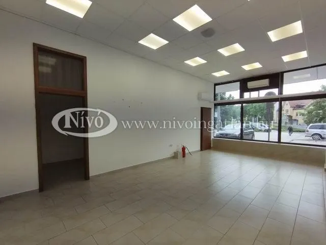 Eladó kereskedelmi és ipari ingatlan Veszprém 60 nm