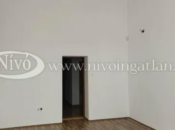 Eladó kereskedelmi és ipari ingatlan Veszprém 67 nm