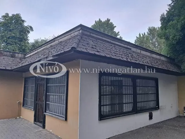 Kiadó kereskedelmi és ipari ingatlan Százhalombatta 30 nm