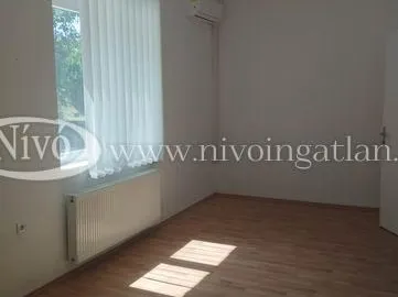 Eladó mezőgazdasági ingatlan Balatonfűzfő 343 nm