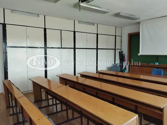 Kiadó kereskedelmi és ipari ingatlan Veszprém 40 nm