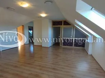 Eladó lakás Veszprém 90 nm