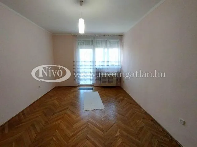 Eladó lakás Veszprém 42 nm