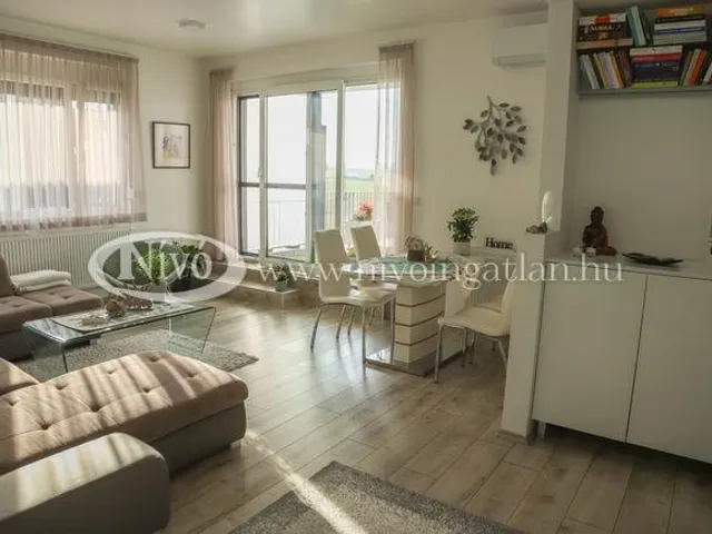 Eladó lakás Veszprém 88 nm