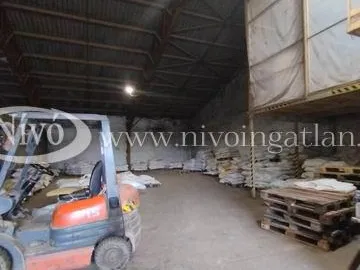 Kiadó kereskedelmi és ipari ingatlan Ajka 800 nm