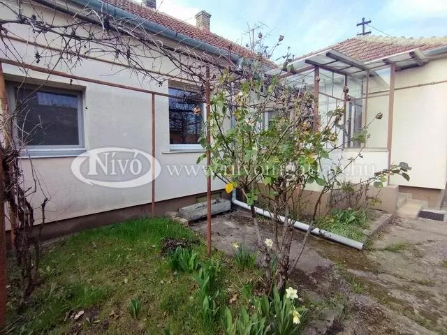 Kiadó ház Veszprém 65 nm