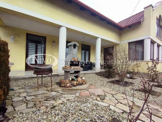 Eladó kereskedelmi és ipari ingatlan Eplény 440 nm