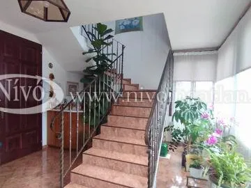 Eladó kereskedelmi és ipari ingatlan Eplény 440 nm