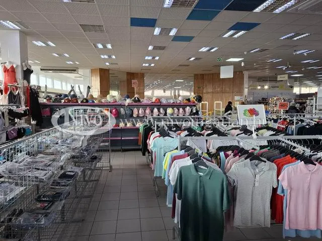 Kiadó kereskedelmi és ipari ingatlan Ajka 1200 nm