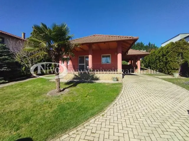 Kiadó ház Balatonalmádi 70 nm